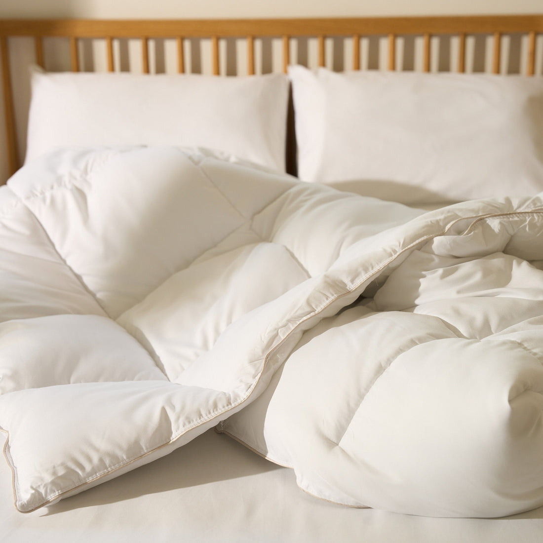 Feather Down vs. Microfibre: Picking the Right Duvet Inner