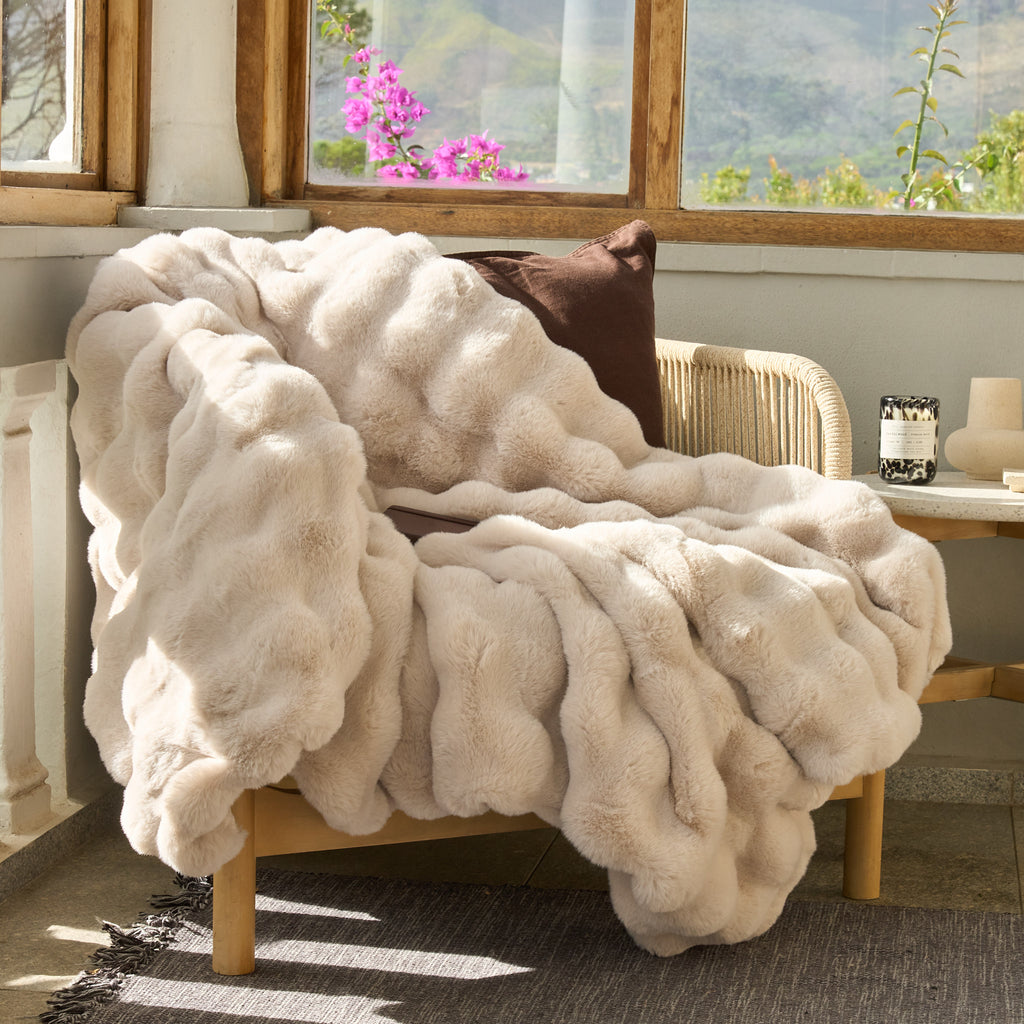 Chunky Bubble Faux Fur Blanket