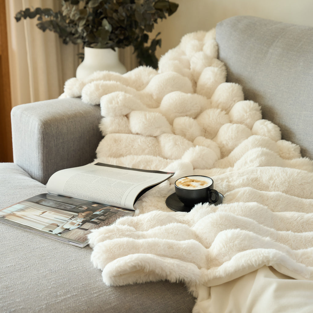 Chunky Ribbed Faux Fur Blanket Throw - White